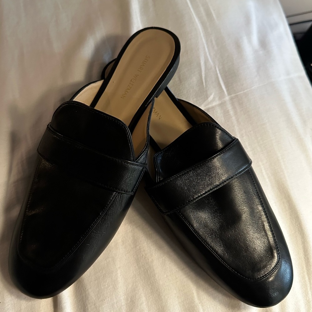 Like New Stuart Weitzman Flats